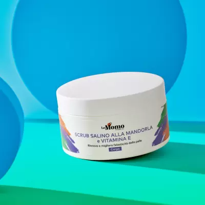 Scrub salino alla mandorla e vitamina E